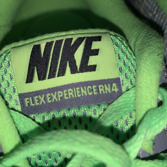 Nike Flex Experience RN4 lime green! - Picture 7 of 10